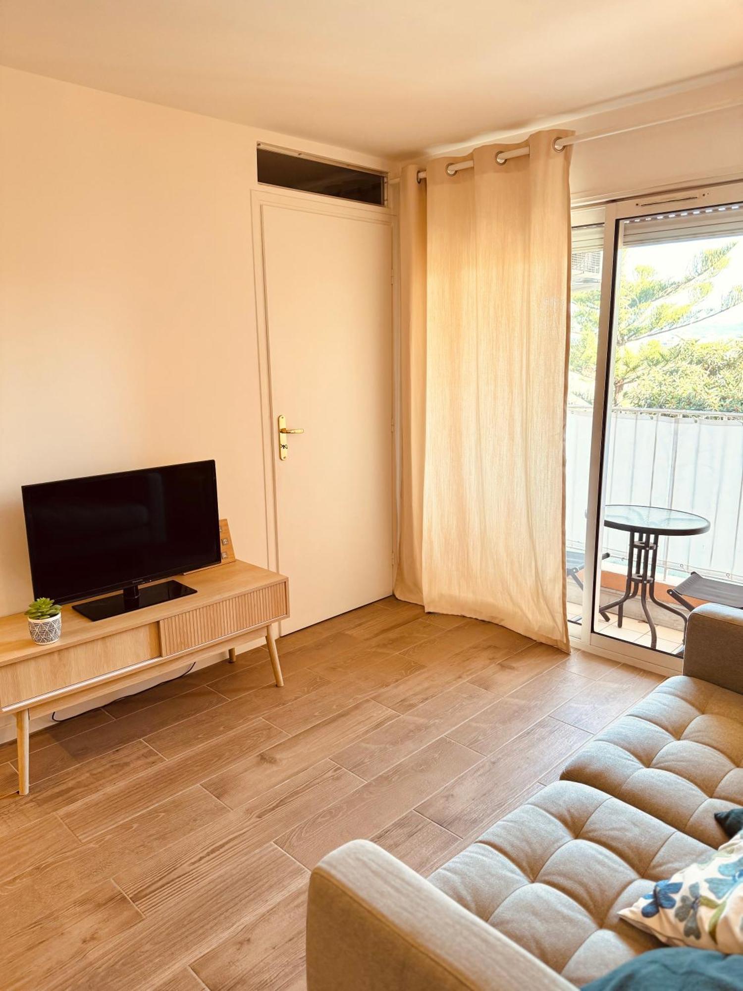 Claelle Appartment - 200M Beach Mandelieu-La Napoule Exterior photo
